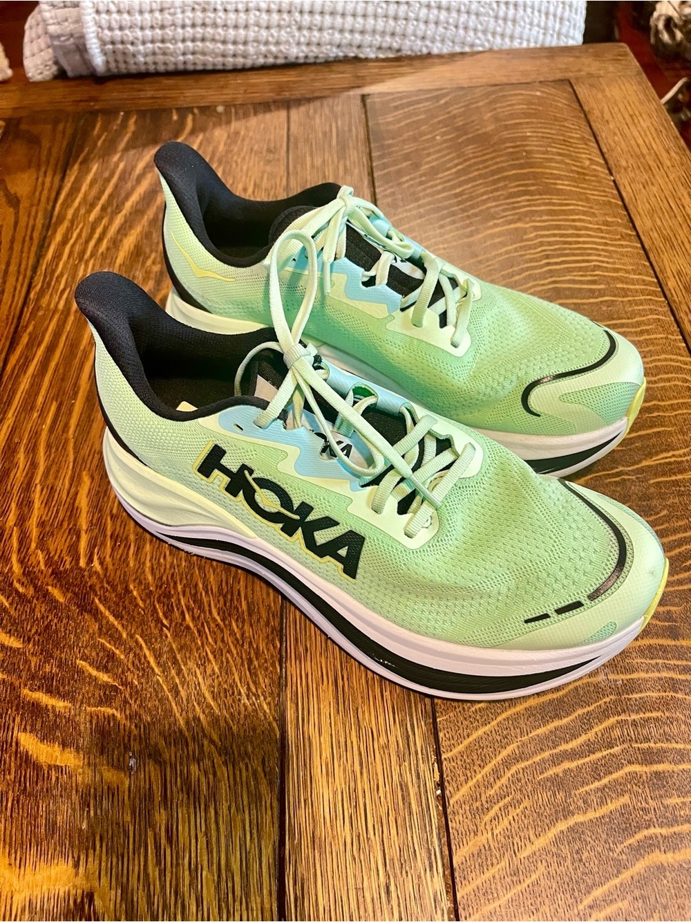 HOKA Men’s SkywardX